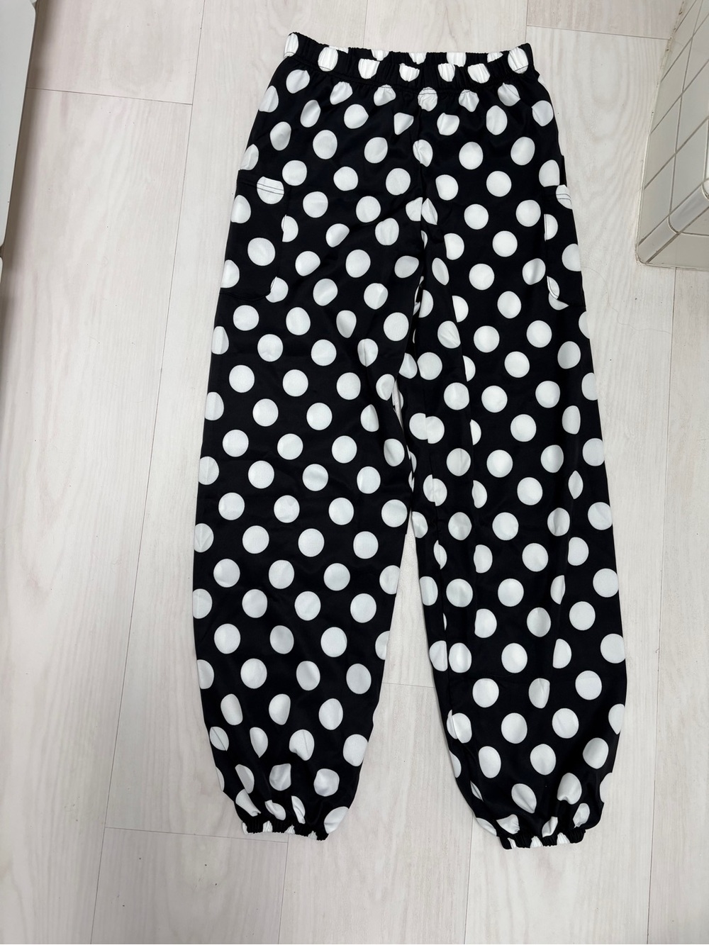 Black & White Polka Dot Elastic Waist Pants